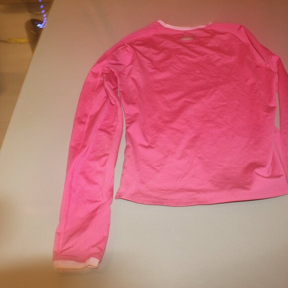 Pink Under Armour Top Size Small - Picture 4 of 5